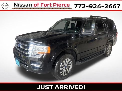Used 2017 Ford Expedition XLT w/ Equipment Group 202A AWD/4WD image 1