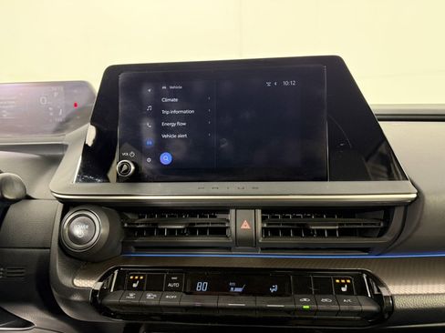 Used 2023 Toyota Prius XLE image 19