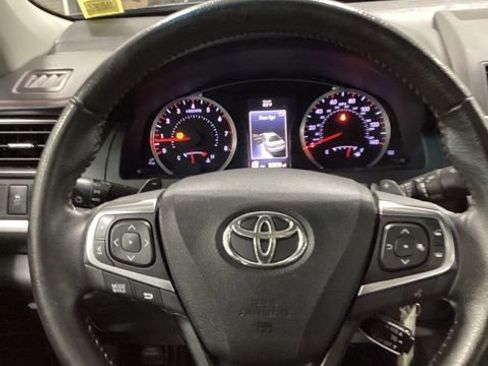 Used 2015 Toyota Camry FWD image 6