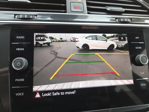 Used 2024 Volkswagen Tiguan Wolfsburg Edition w/ Panoramic Sunroof Package AWD/4WD image 15