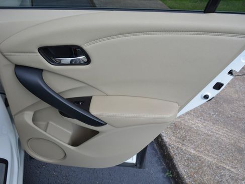 Used 2017 Acura RDX AWD image 16