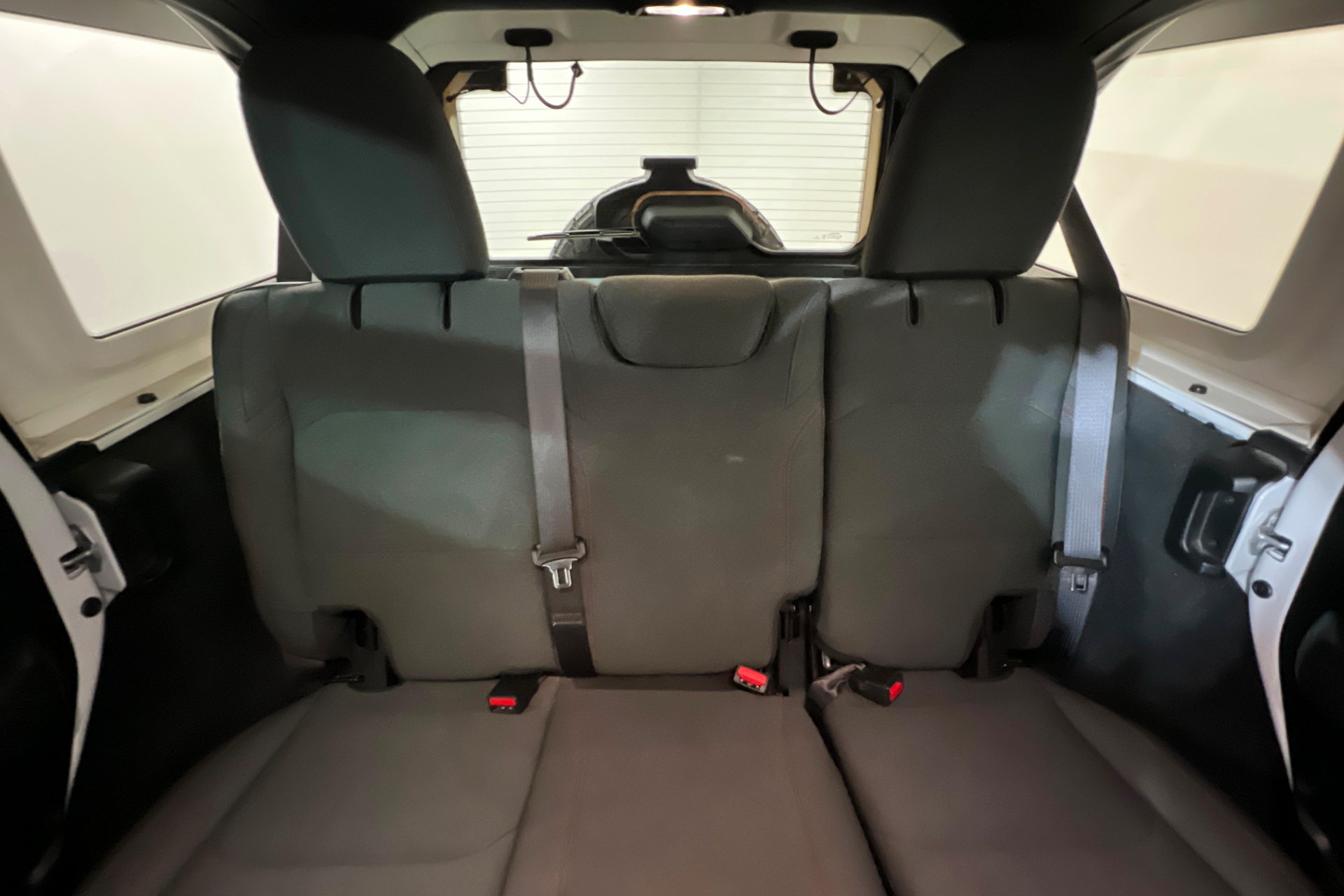 Certified 2025 Jeep Wrangler Unlimited Rubicon AWD/4WD image 25