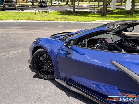 Used 2026 Chevrolet Corvette ZR1 w/ Stealth Interior Trim Package RWD image 38