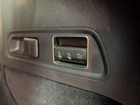 Certified 2024 Mercedes-Benz GLS 580 4MATIC w/ Warmth & Comfort Package image 34