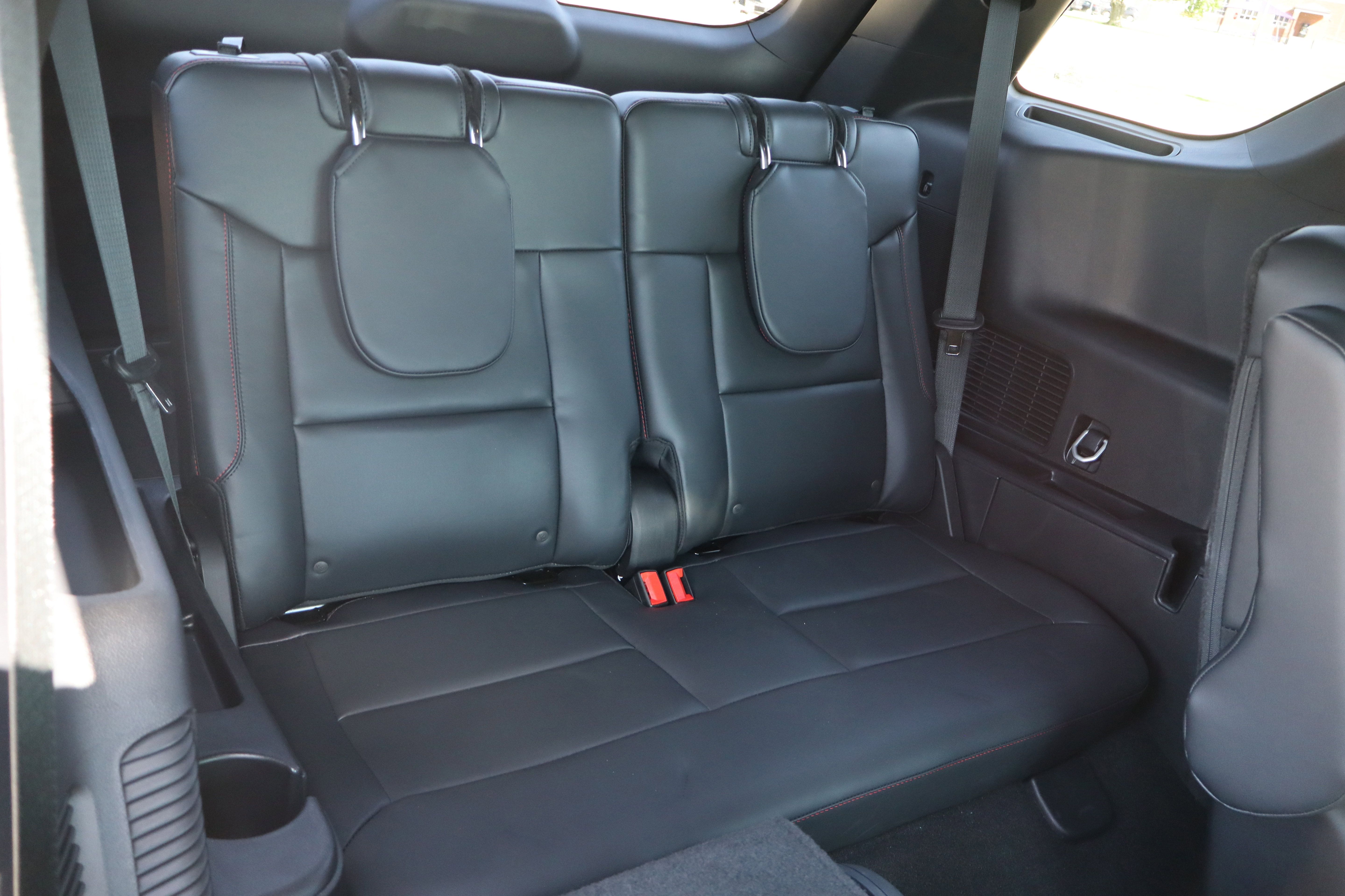 Used 2025 Ford Explorer ST AWD/4WD image 13