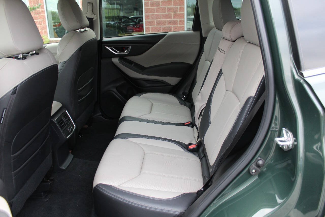 Used 2023 Subaru Forester Limited AWD/4WD image 18