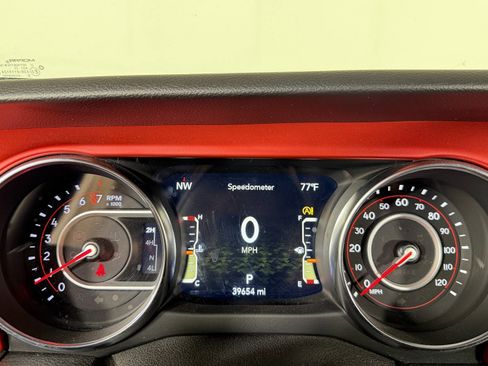 Used 2021 Jeep Gladiator Rubicon image 10