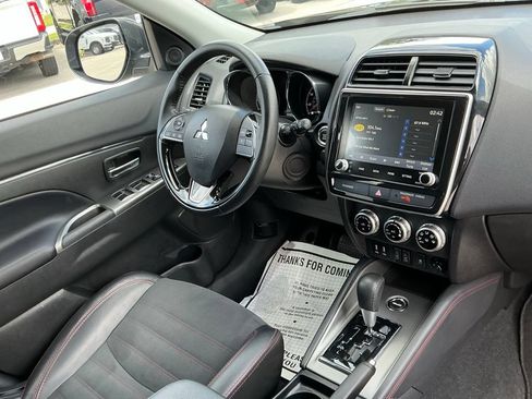 Used 2024 Mitsubishi Outlander Sport AWD image 14