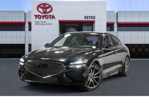 Used 2023 Genesis G70 3.3T image 1