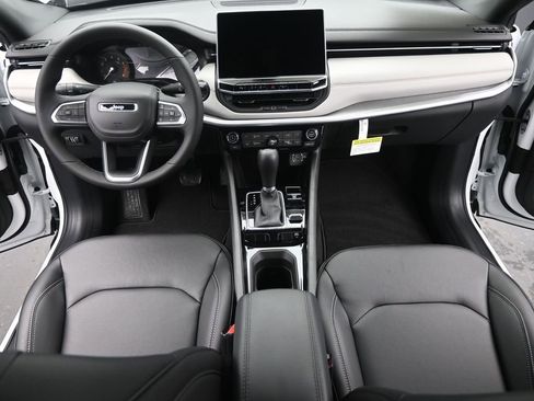 New 2026 Jeep Compass Limited image 23