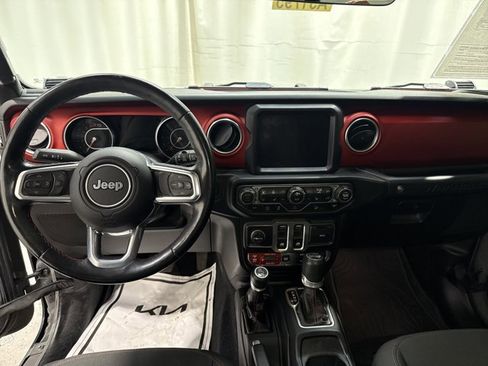 Used 2020 Jeep Wrangler Rubicon w/ LED Lighting Group AWD/4WD image 14