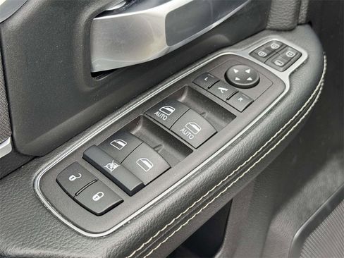 Used 2024 RAM 2500 Big Horn w/ Night Edition image 26