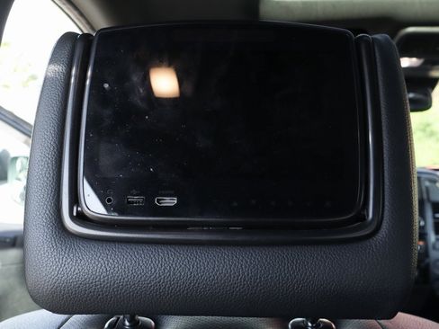 Used 2021 Nissan Titan PRO-4X w/ Pro-4x Convenience Package image 47