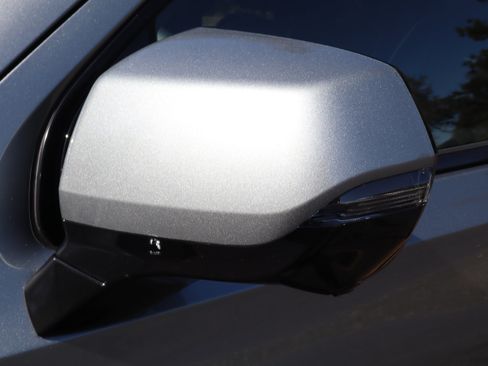 Used 2026 Cadillac Escalade Platinum Sport w/ LPO, ONYX Package image 14