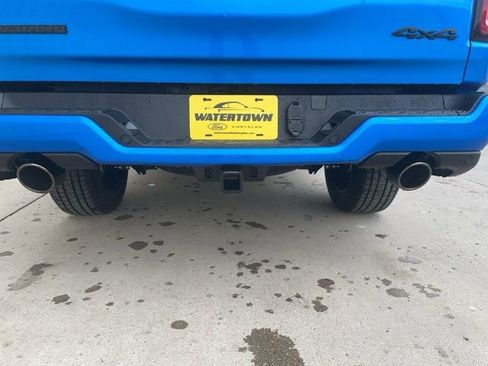 New 2026 RAM 1500 4x4 Crew Cab image 8