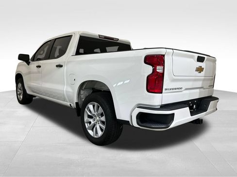Used 2021 Chevrolet Silverado 1500 Custom RWD image 3