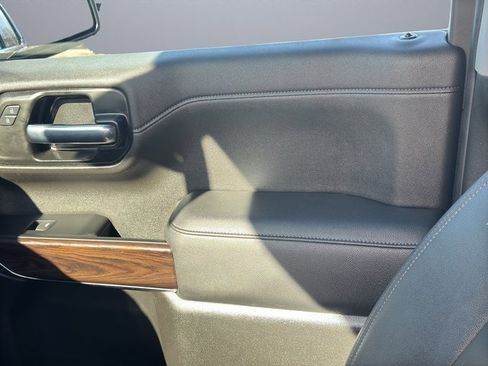 Used 2021 GMC Sierra 1500 SLT w/ X31 Off-Road Package image 13