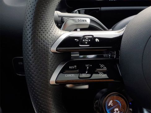 Used 2025 Mercedes-Benz GLA 35 AMG 4MATIC image 20