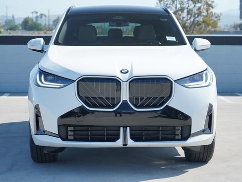 New 2026 BMW X3 xDrive30i w/ Premium Package AWD/4WD image 2