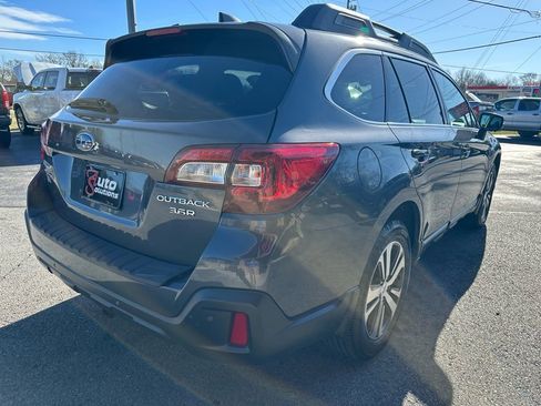 Used 2018 Subaru Outback 3.6R Limited image 3