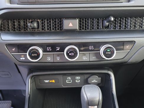 Used 2024 Honda CR-V EX image 25