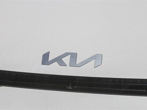 New 2025 Kia EV6 Wind image 14