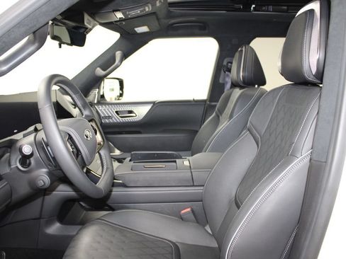 Used 2026 INFINITI QX80 Autograph w/ Autograph Exterior Package AWD/4WD image 24