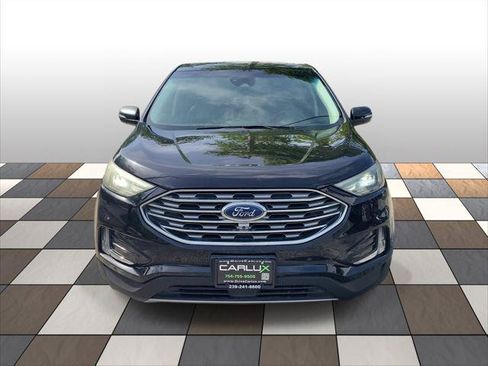 Used 2022 Ford Edge Titanium w/ Equipment Group 301A AWD/4WD image 2