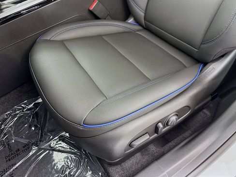 New 2026 Buick Envista Sport Touring w/ Convenience I Package FWD image 18