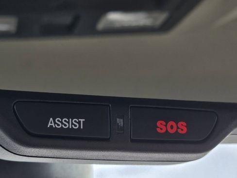 Used 2018 RAM 2500 Laramie w/ Cold Weather Group image 16