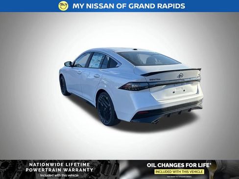 New 2026 Nissan Sentra SR w/ Floor Mat Package FWD image 3