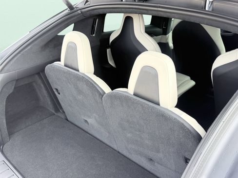 Used 2023 Tesla Model X Plaid image 15