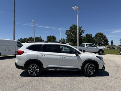Used 2024 Subaru Ascent Limited AWD/4WD image 10