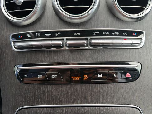 Used 2020 Mercedes-Benz GLC 300 4MATIC image 15