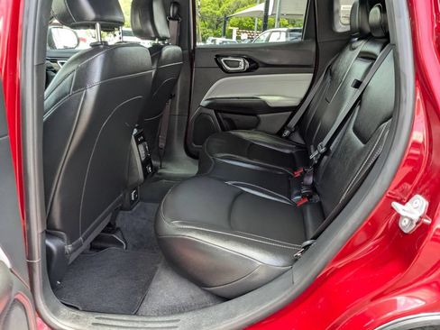 Used 2025 Jeep Compass Limited AWD/4WD image 22