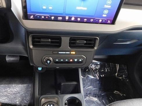 New 2025 Ford Maverick XLT w/ XLT Luxury Package image 34