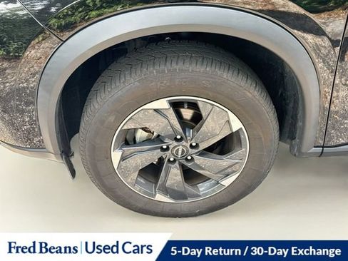 Used 2025 Nissan Rogue SV AWD/4WD image 30