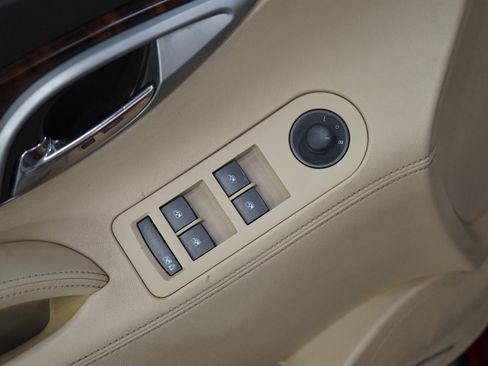 Used 2012 Buick LaCrosse Premium image 17