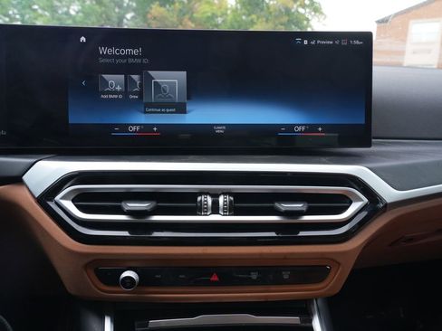 Used 2023 BMW 330i xDrive Sedan w/ M Sport Package AWD/4WD image 16