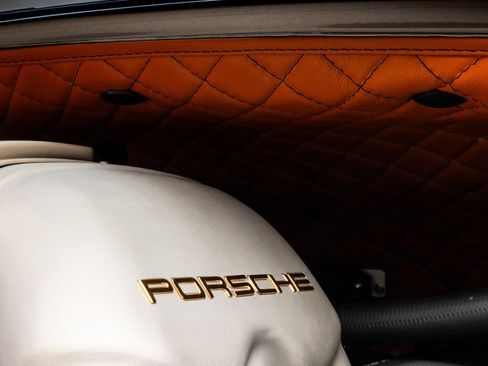 Used 1989 Porsche 911 Carrera 4 image 33