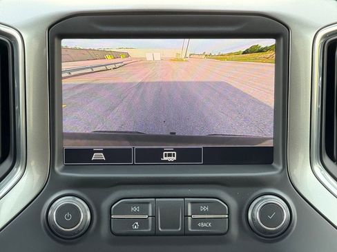 Used 2021 Chevrolet Silverado 1500 RST w/ Convenience Package II AWD/4WD image 12