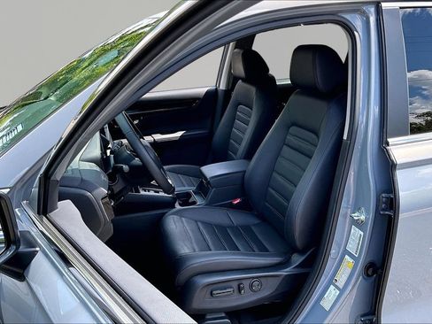 Used 2025 Honda CR-V EX-L image 17