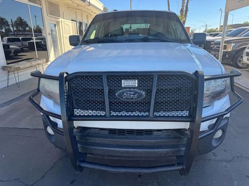 Used 2016 Ford Expedition XL image 2