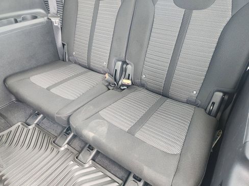 Used 2025 Kia Sorento LX FWD image 34