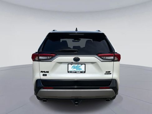 Used 2022 Toyota RAV4 XSE w/ XSE Grade Weather Package image 5