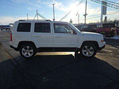 Used 2014 Jeep Patriot Limited image 6