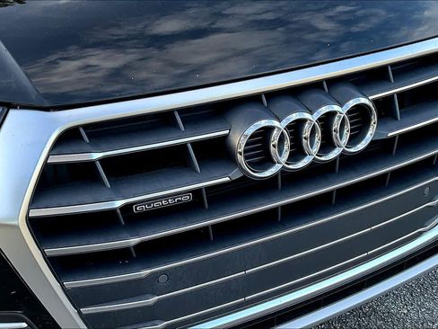 Used 2018 Audi Q5 2.0T Premium Plus w/ Premium Plus Package AWD/4WD image 30