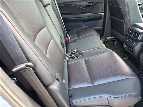 Used 2024 Honda Passport Black Edition image 20