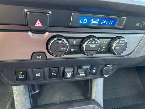Certified 2023 Toyota Tacoma TRD Off-Road w/ Technology Package RWD image 27