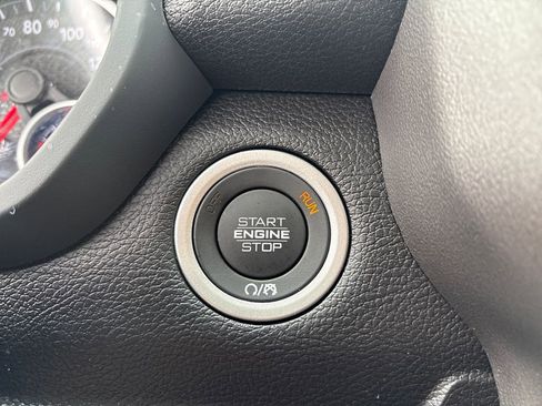 Used 2025 RAM 3500 Big Horn image 26